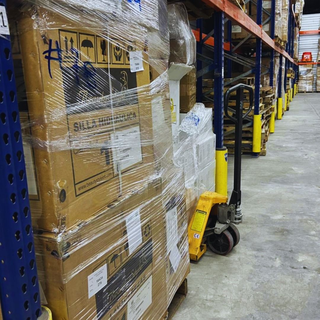 Mercancía paletizada en bodega de ASG Logistics