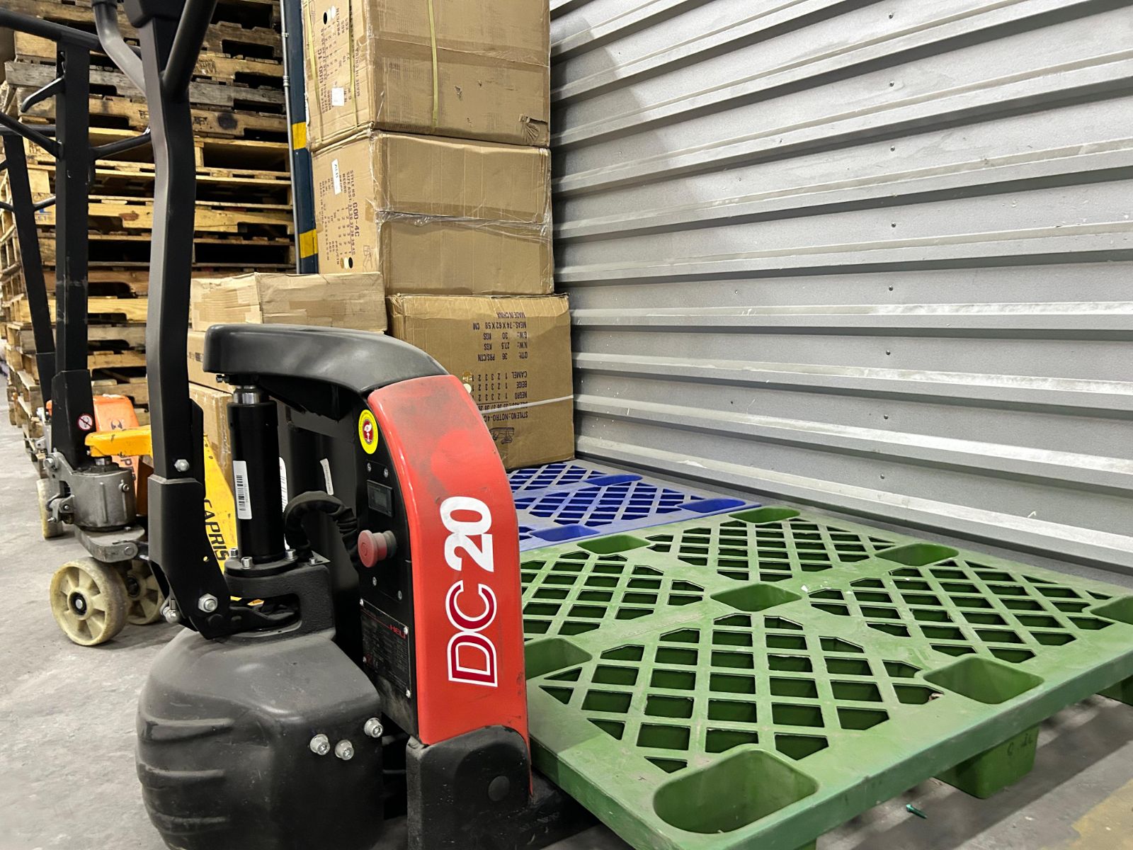 Maquinaria y pallets ASG Logistics